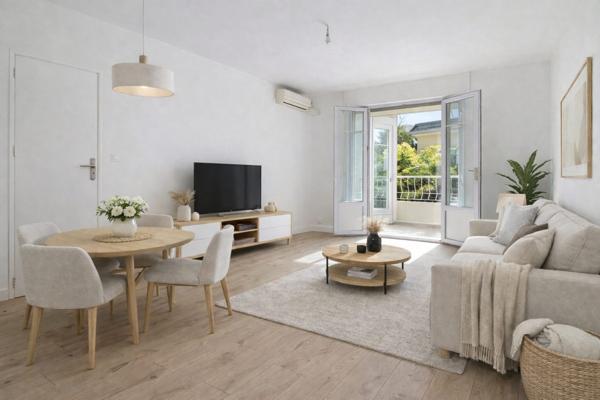 JUAN La Colle - CALME - 3P REZ DE JARDIN 105M2 - PARKING - PROCHE PLAGES