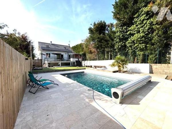 Les Herbiers, maison 4 chambres, bureau et piscine