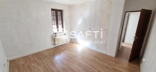 Immeuble de 3 appartements avec entrées séparées !