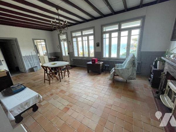 TRESTIGNEL, Vue mer et plage a pied.
Que ce soit de la véranda, de la cuisine, des 3 chambres ...