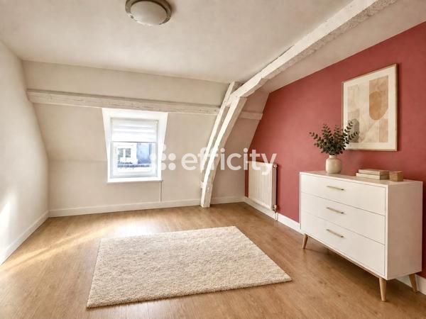 Appartement
         5 pièces
        - 128 m² 183 800 € *