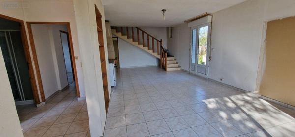 Maison à restaurer à vendre à Sainte-Radegonde dans les Deux-Sèvres (79100), ref : 79079-51