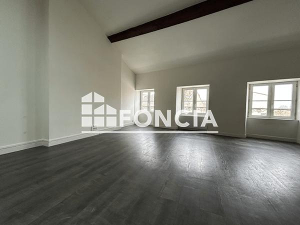 Location Appartement 3 pièces 81.13 m² - 3 RUE SAINT NICOLAS La Rochelle 17000
