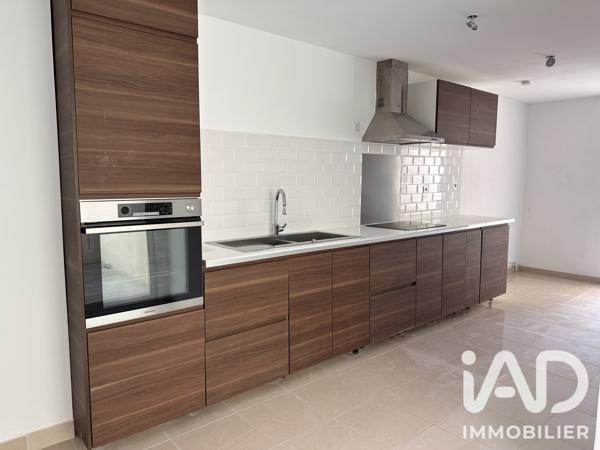 Location appartement 3 pièces 77 m² Saint-Michel-sur-Orge