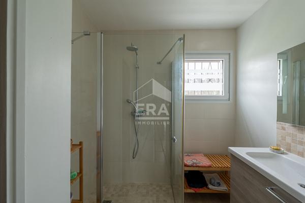 Maison à  vendre  196m² - Mornant  avec 4 chambres sur 825m² de terrain