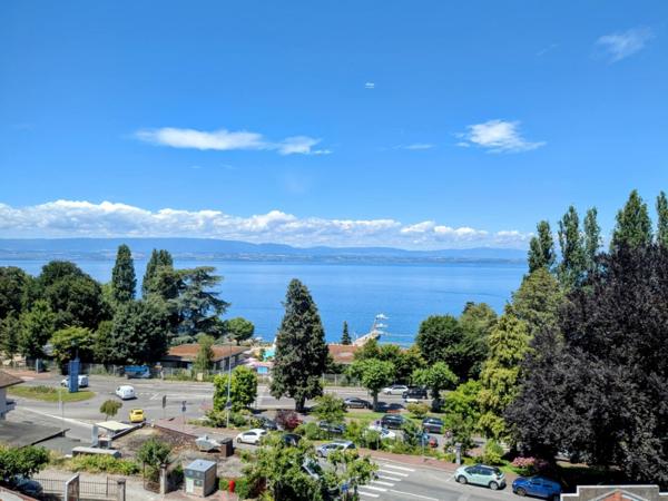 Vente Appartement de luxe Évian-les-Bains 9 Pièces 270 m²