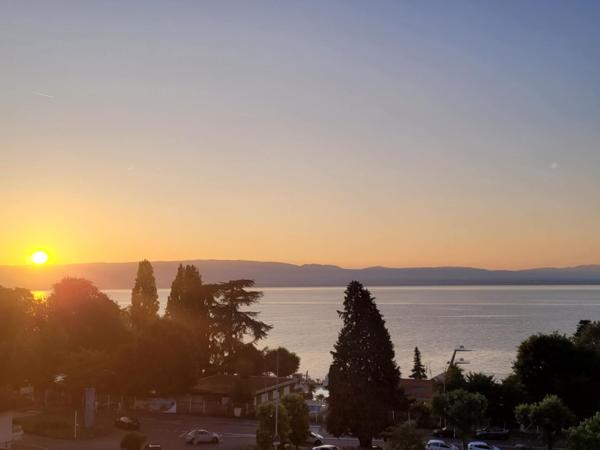 Vente Appartement de luxe Évian-les-Bains 9 Pièces 270 m²