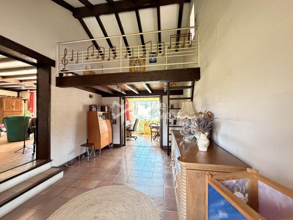 Maison Familiale avec piscine et vue Montagne Noire