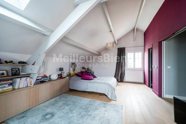 Au calme, maison de caractère rénovée, 5 chambres, jardin et vue.