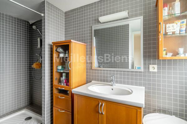 Au calme, maison de caractère rénovée, 5 chambres, jardin et vue.