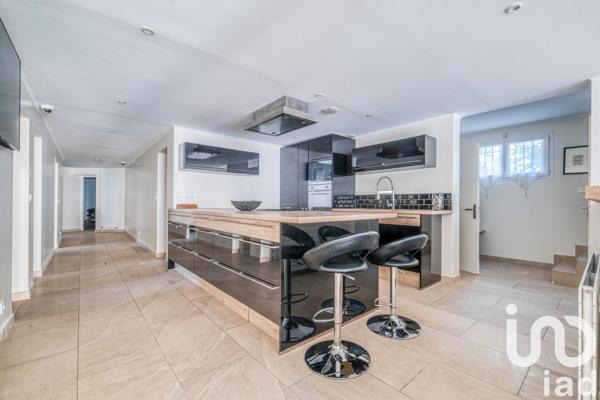 Maison à vendre 9 pièces 400 m² Vaujours