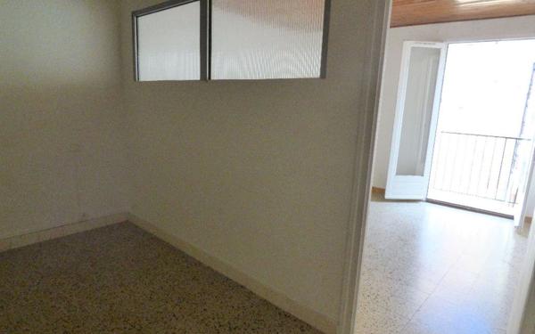 Maison à vendre    3 pièces •  Pia