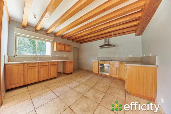 Maison
         5 pièces
        - 142 m² Exclusivité 319 000 € *