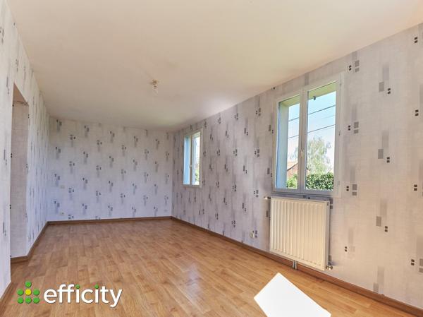 Maison
         5 pièces
        - 142 m² Exclusivité 319 000 € *