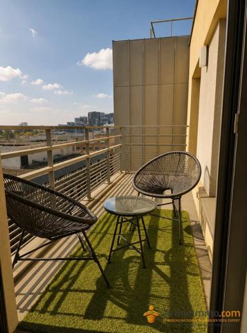 Vente                                                      Appartement
                        
                     4 pièces                      84 m2                     à Nanterre