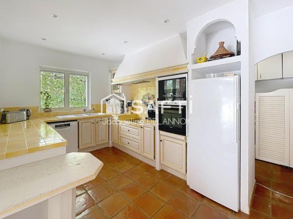 Nouveauté, à vendre à Fayence, maison avec piscine