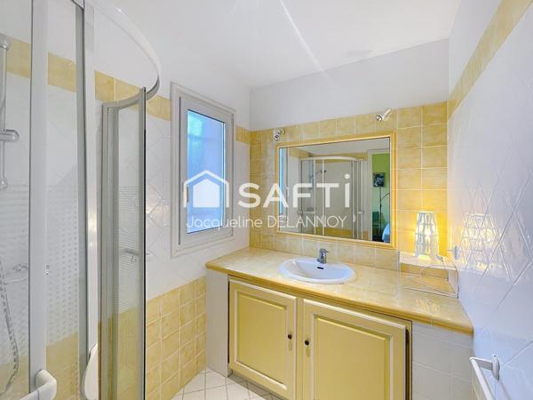 Nouveauté, à vendre à Fayence, maison avec piscine