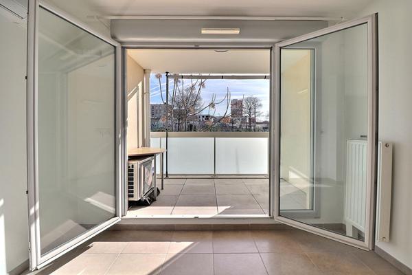 Appartement T2 St Barnabé avec terrasse dans résidence 2021