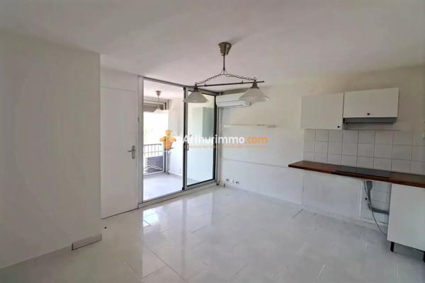 Vente                                                      Appartement
                        
                     2 pièces                      31 m2                     à Le Grau-du-Roi