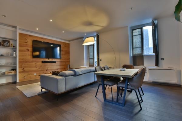 PAU HYPER-CENTRE – APPARTEMENT RÉNOVÉ 111 M² – TERRASSE
