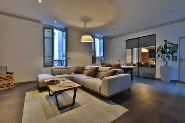 PAU HYPER-CENTRE – APPARTEMENT RÉNOVÉ 111 M² – TERRASSE