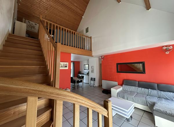 Maison Orvault 7 pièces non mitoyenne avec vie de plain-pied