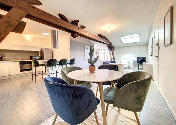 Charmant appartement T3 de 70 m² Montauban place nationale