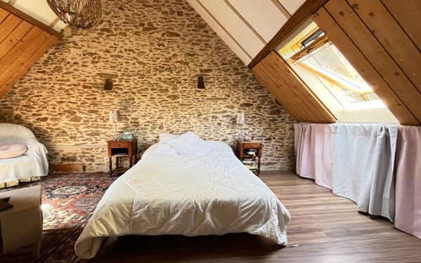 Maison à vendre    5 pièces •  Saint-Denis-sur-Sarthon