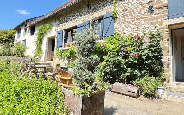 Maison à vendre    5 pièces •  Saint-Denis-sur-Sarthon