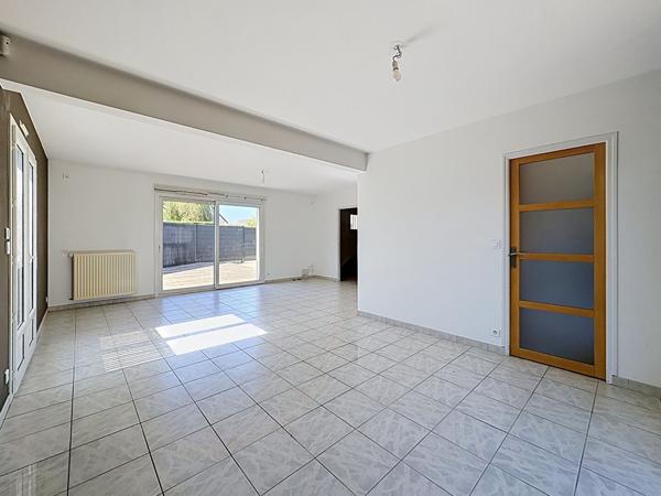Maison limite ANGERS et SAINT BARTHELEMY D'ANJOU de 7 pièces avec 5 chambres, 137 m² habitables avec jardin et garage !