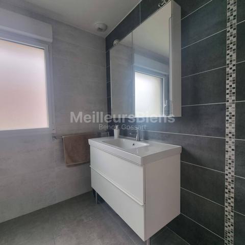 Magnifique Plain-Pied 135 m2 + Sous Sol 105 m2 3 chambres 2 sdb Garage Jardin Terrasse