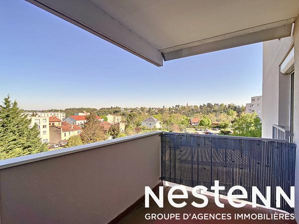 APPARTEMENT SATHONAY CAMP 5 PIECES 3 CHAMBRES GRAND SALON AVEC BALCON CAVE ET PARKING