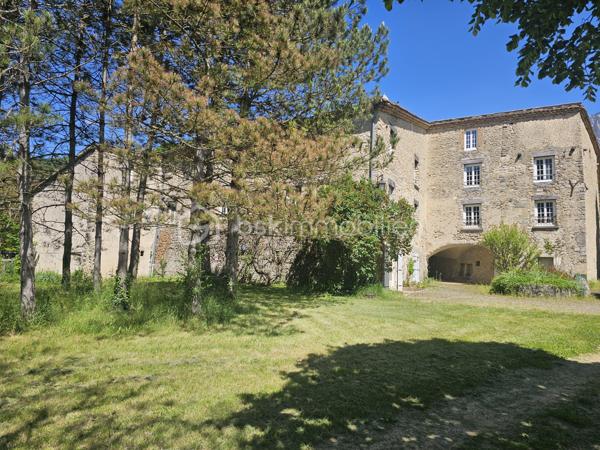 Bastide de 700 m²