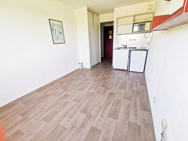 A LOUER STUDIO 17m² + PARKING - CERGY SAINT CHRISTOPHE