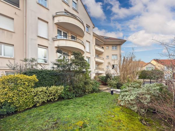 Eaubonne (95600) Eaubonne. Magnifique duplex de 96 M2.