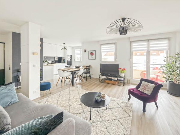 Eaubonne (95600) Eaubonne. Magnifique duplex de 96 M2.