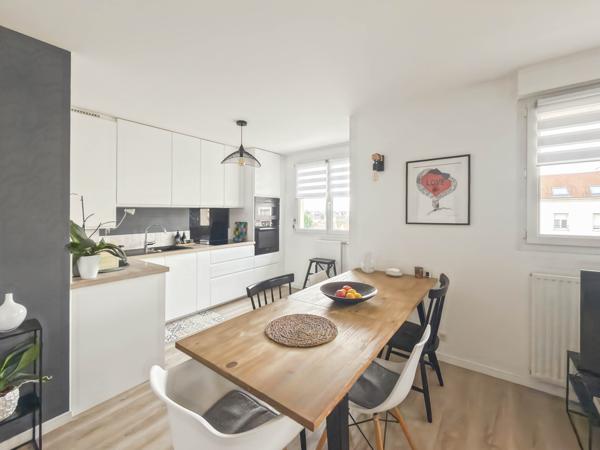 Eaubonne (95600) Eaubonne. Magnifique duplex de 96 M2.