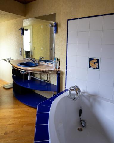 Maison à LA MURE, 38350 - 5 pièces 110m²