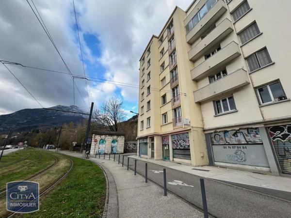Appartement à louer 4 pièces 61.2m²