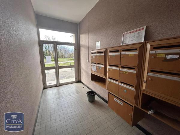 Appartement à louer 4 pièces 61.2m²