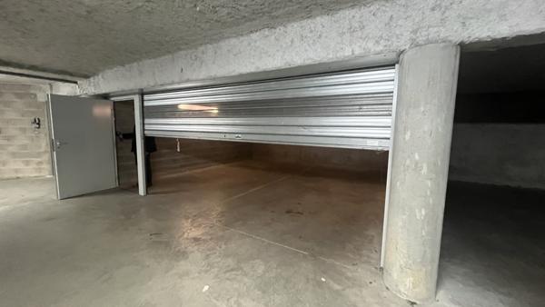 Bureaux à vendre à l'Est d'Orléans, 298 m² proche de la Tangentielle.