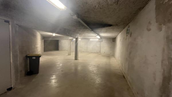 Bureaux à vendre à l'Est d'Orléans, 298 m² proche de la Tangentielle.