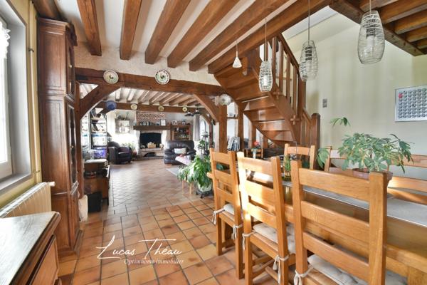 À vendre – Longère 5 pièces avec piscine chauffée