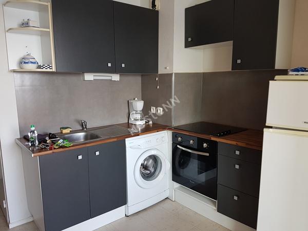 STUDIO  meublé LE BARCARES avec loggia et place de parking