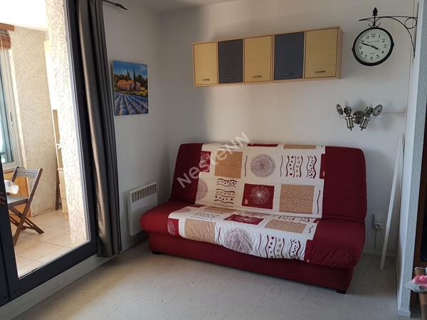STUDIO  meublé LE BARCARES avec loggia et place de parking