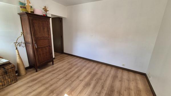 Appartement Duplex Rochefort 3 pièce(s) 57.59 m2