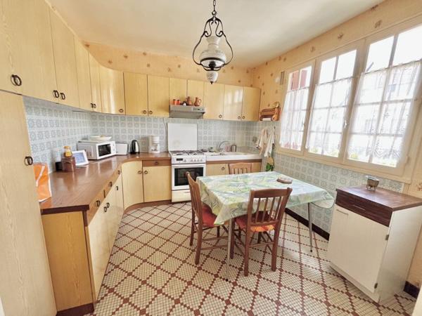 Maison 133 000 € Carhaix-Plouguer 7 p 145 m² DPE E
