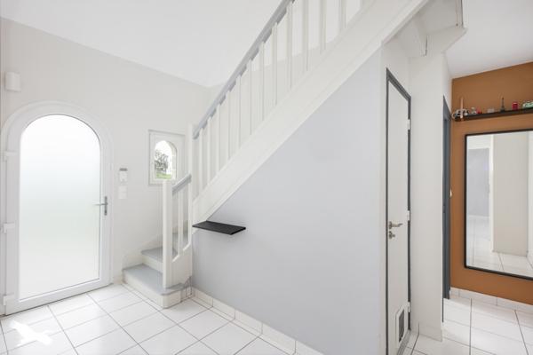 Maison 328 290 € Bohars 5 p 95 m² DPE C