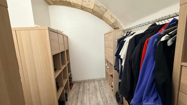 Appartement
         3 pièces
        - 80 m² Exclusivité 235 000 € *