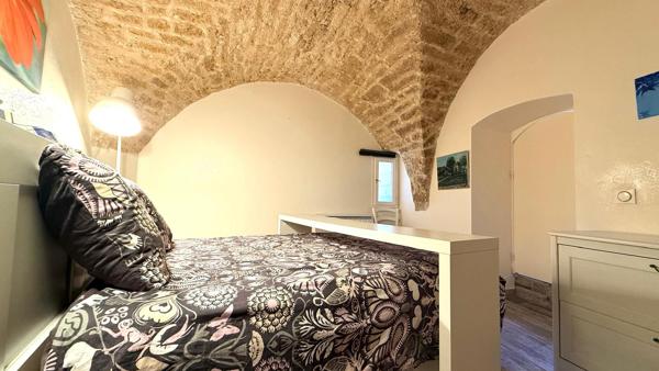 Appartement
         3 pièces
        - 80 m² Exclusivité 235 000 € *